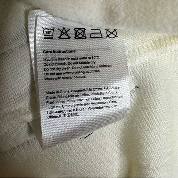 Rains Fleece Sweatshirt Unisex Men’s Size Small/Women’s Large NWT - Picture 9 of 10